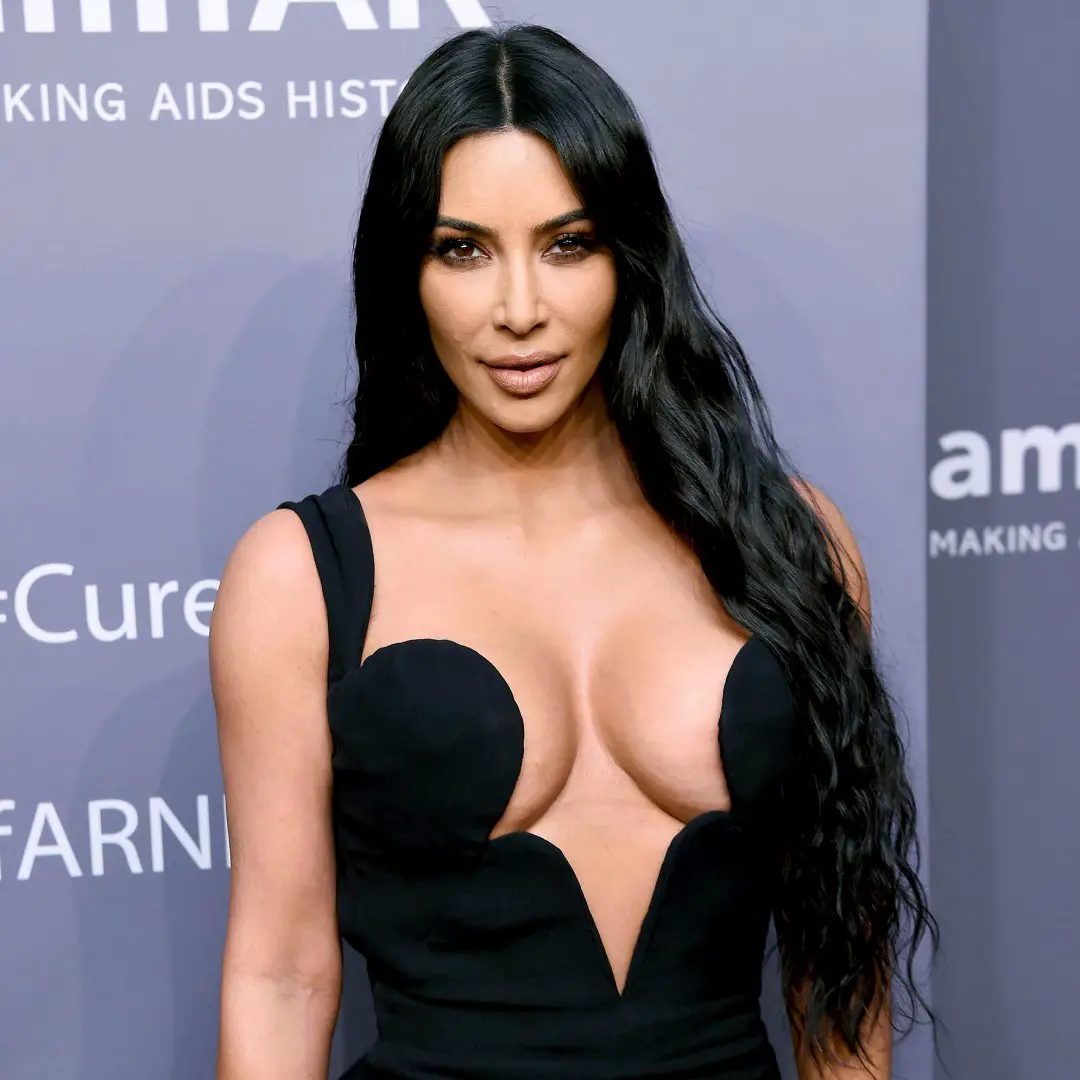 cortes de cabello para cara ovalada Kim Kardashian 1