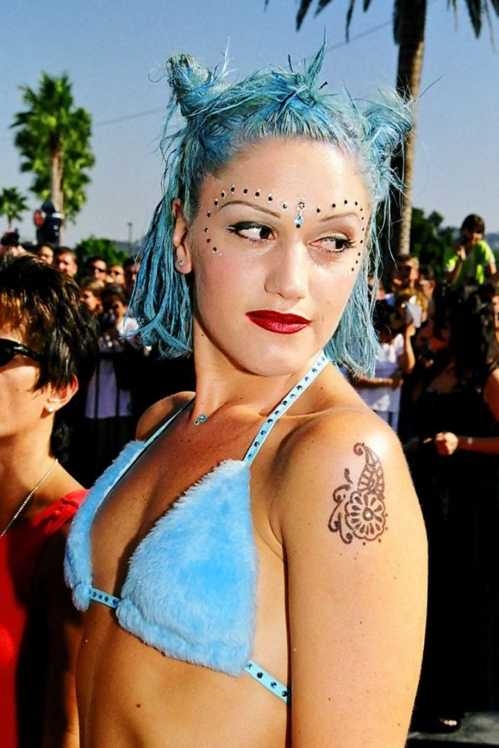 looks de cabello azul en mujeres Gwen Stefani